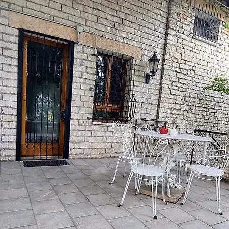 Apartment Giardino Del Lago Adiacente Ospedale Negrar